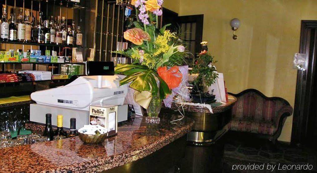 Albergo Ristorante Leon D'Oro ノヴェンタ・ディ・ピアーヴェ エクステリア 写真