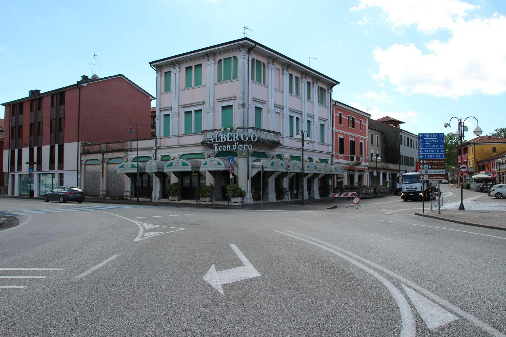 Albergo Ristorante Leon D'Oro ノヴェンタ・ディ・ピアーヴェ エクステリア 写真