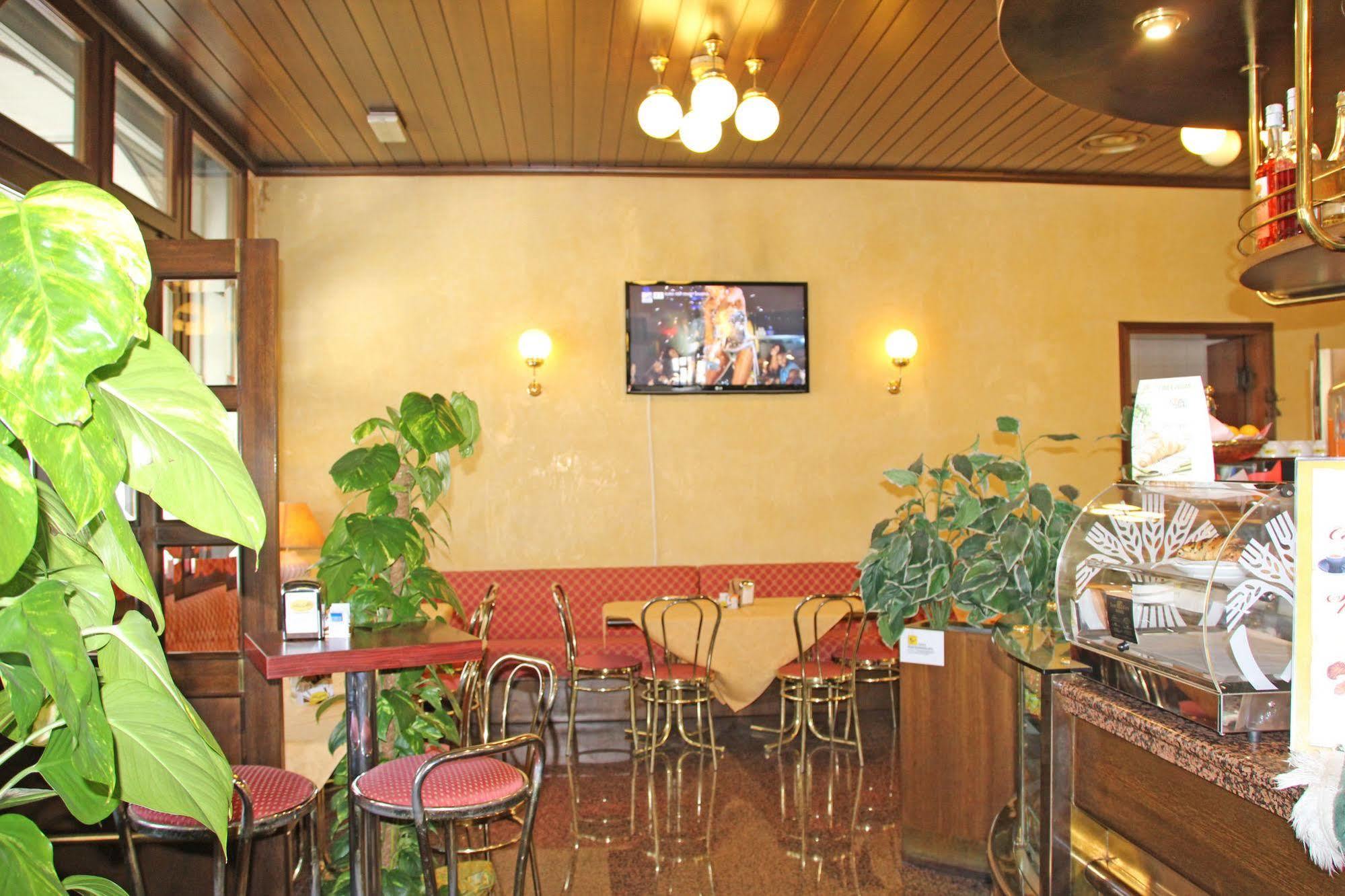 Albergo Ristorante Leon D'Oro ノヴェンタ・ディ・ピアーヴェ エクステリア 写真